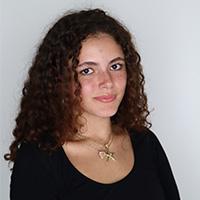 Avery-headshot-bio02-200x200px